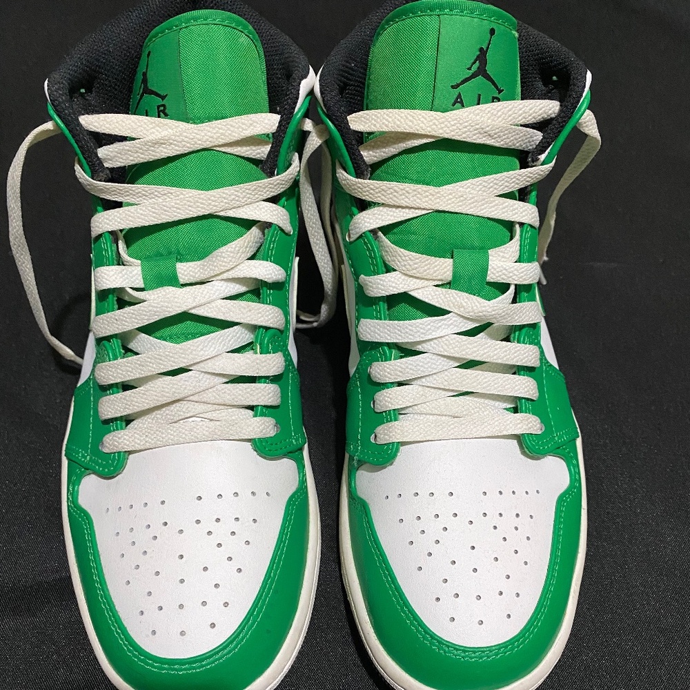 Jordan 1 Mid Lucky Green